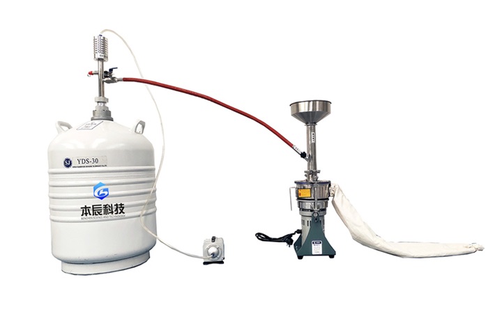 液氮冷冻粉碎机的使用注意事项
